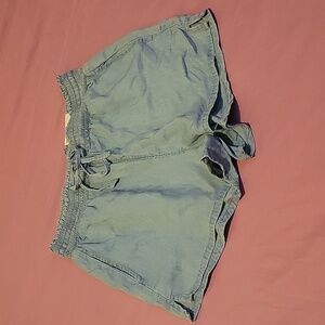 Womans shorts size Small